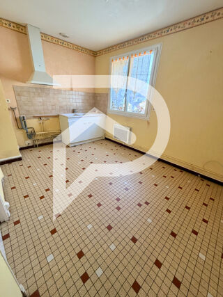  Immeuble � vendre 4 pi�ces 121 m�