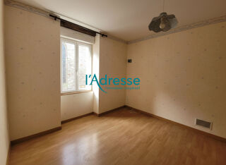  Maison à vendre 10 pièces 185 m²