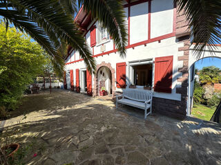  Maison � vendre 9 pi�ces 260 m�