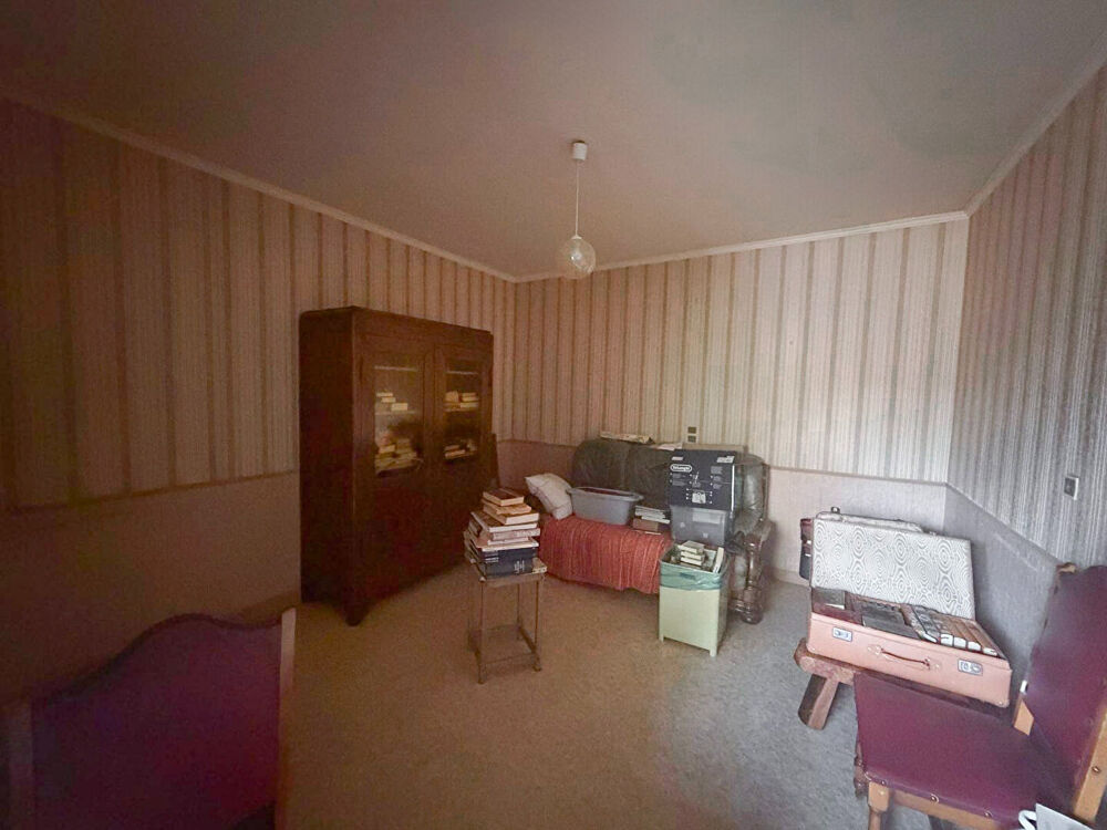 Vente Maison Maison à vendre à Trélazé - 7 pièces, 110 m², travaux à prévoir Trelaze