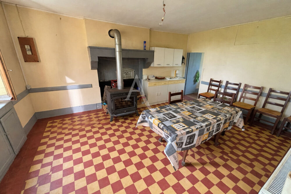 EN VENTE - GARCHIZY - 2 h 30 PARIS - Fermette avec 3 CHAMBRES - 160 m² habitables