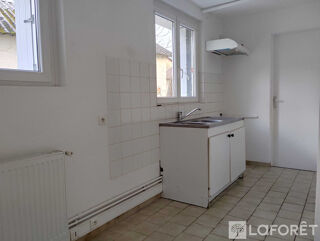  Appartement à louer 3 pièces 90 m²