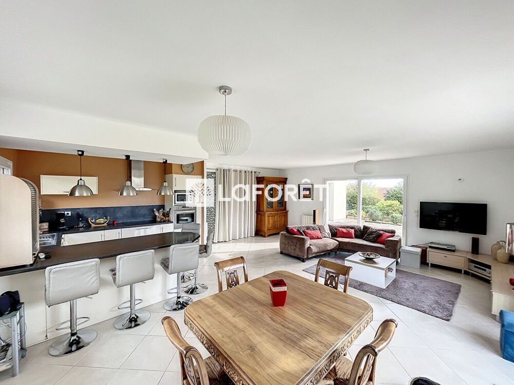 Vente Maison TOURNEHEM-SUR-HEM - Pavillon 4 chambres -160 m2 Tournehem sur la hem