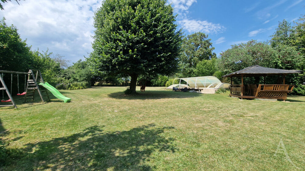 Maison 8 pièces 174 m² à Fontenay Mauvoisin