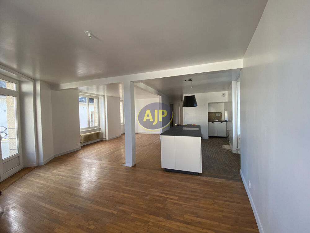 Location Appartement Appartement  3 pièce(s) 86.93 m2 Rohan
