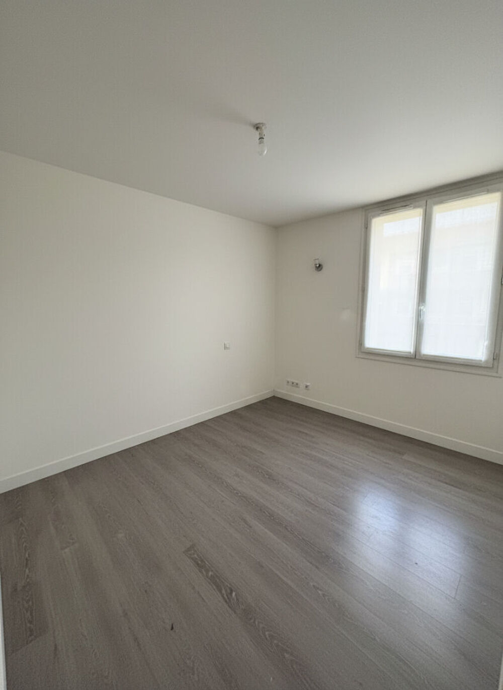 Location Appartement T2 rénové hyper centre avec terrasse Châteauroux
