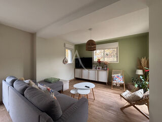  Maison  vendre 8 pices 163 m