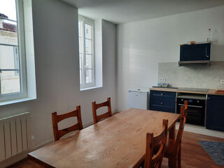  Appartement à louer 3 pièces 70 m²