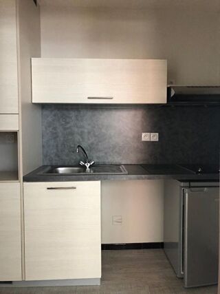  Appartement à louer 1 pièce 24 m²