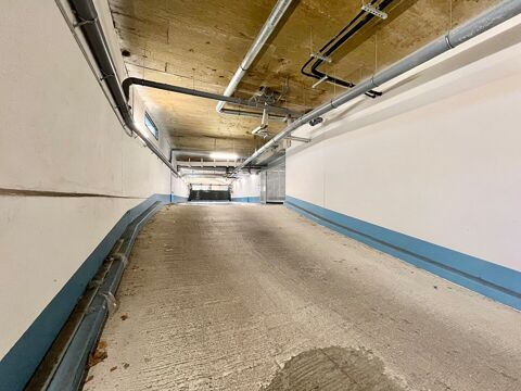 Parking / Garage � louer 12 m�