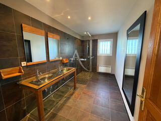 Maison à louer 4 pièces 129 m²