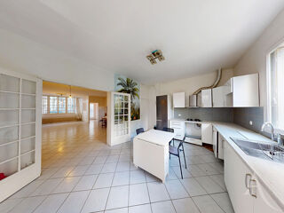  Maison  vendre 6 pices 180 m