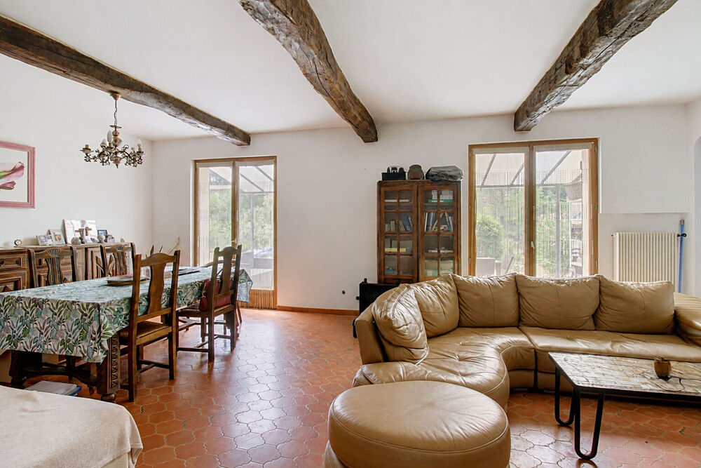 A VENDRE à FLAYOSC en exclusivité Maison de plain-pied 100 m² Piscine Garage sur 2644 m² de terrain