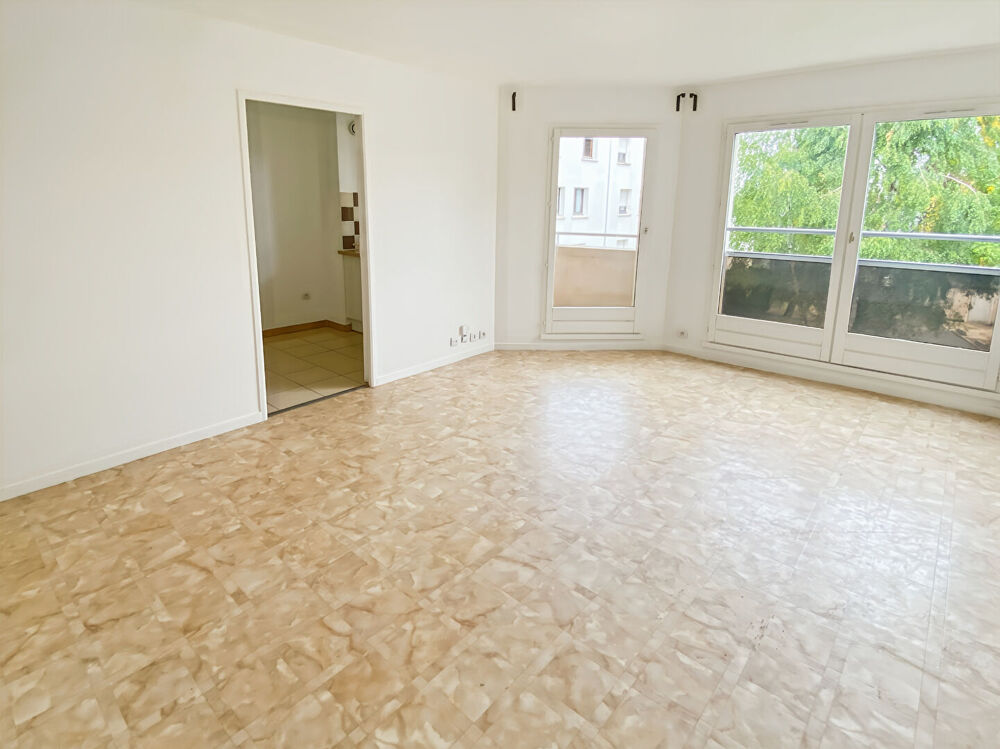 Appartement 3 pièce(s) 53 m²à louer Evry
