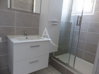  Appartement à louer 3 pièces 48 m²