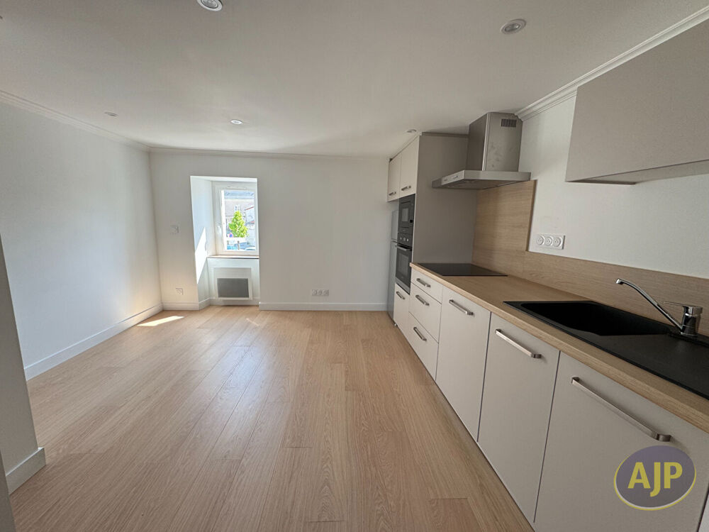 Vente Immeuble Immeuble Vieillevigne 10 pièces 181 m² Vieillevigne