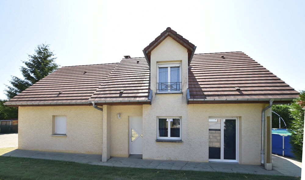 Belle maison familiale T6 de 130 m² avec terrasse et double garage