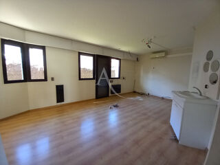  Maison  vendre 15 + pices 221 m