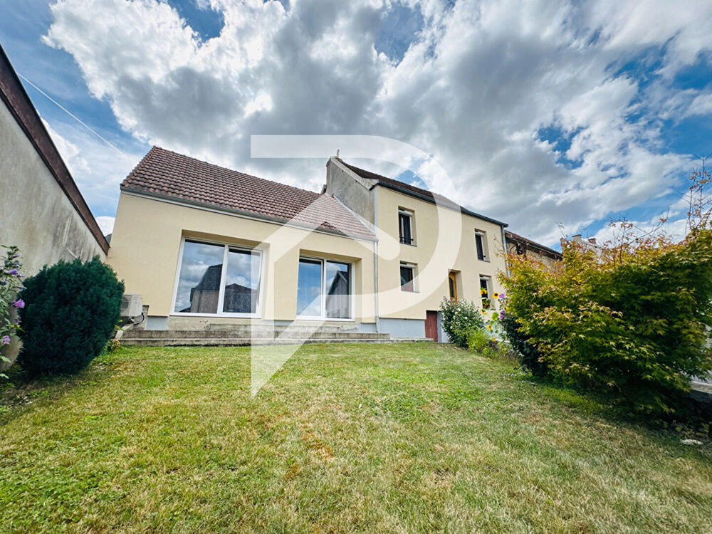 Vente Maison SERMIERS - A VENDRE - Maison de type 6 avec jardin et dépendances Sermiers
