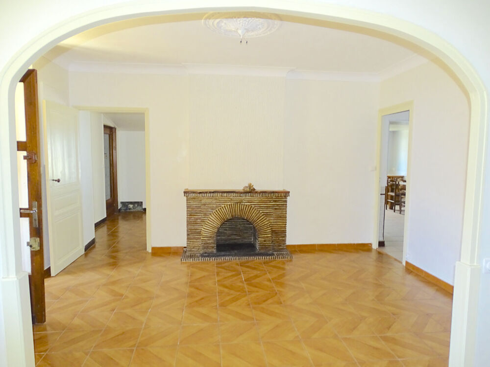 MAISON EN PIERRE 4 CHAMBRES- GARAGE 50 m² JARDIN CLOS CALME ABSOLU