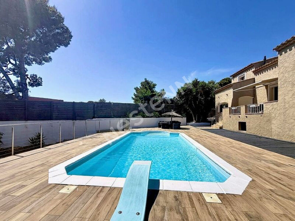 Vente Maison Maison La Ciotat avec studio et T2 indépendant, piscine, terrain La ciotat