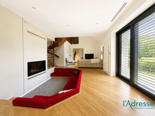  Maison à louer 6 pièces 210 m²