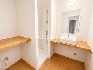  Appartement à louer 3 pièces 51 m²