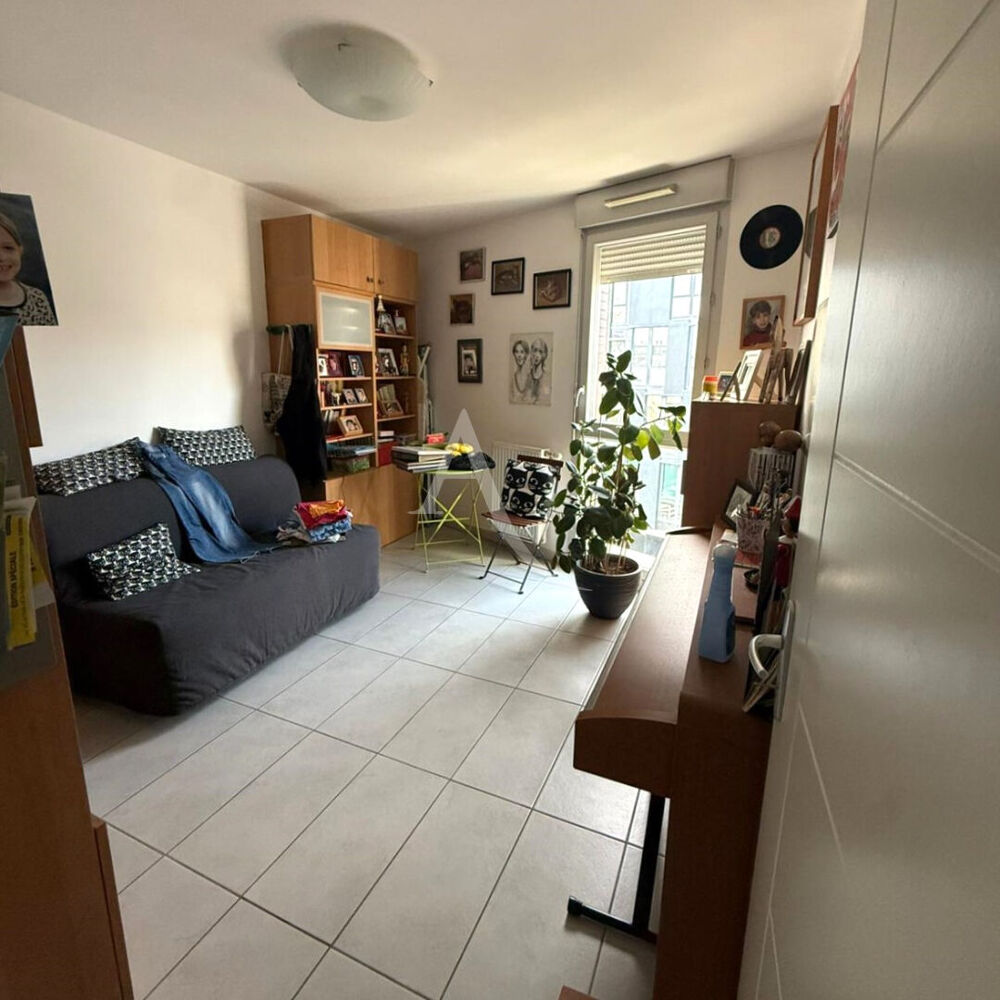 Vente Appartement T3 lumineux avec balcon et garage - Résidence récente Lyon 7
