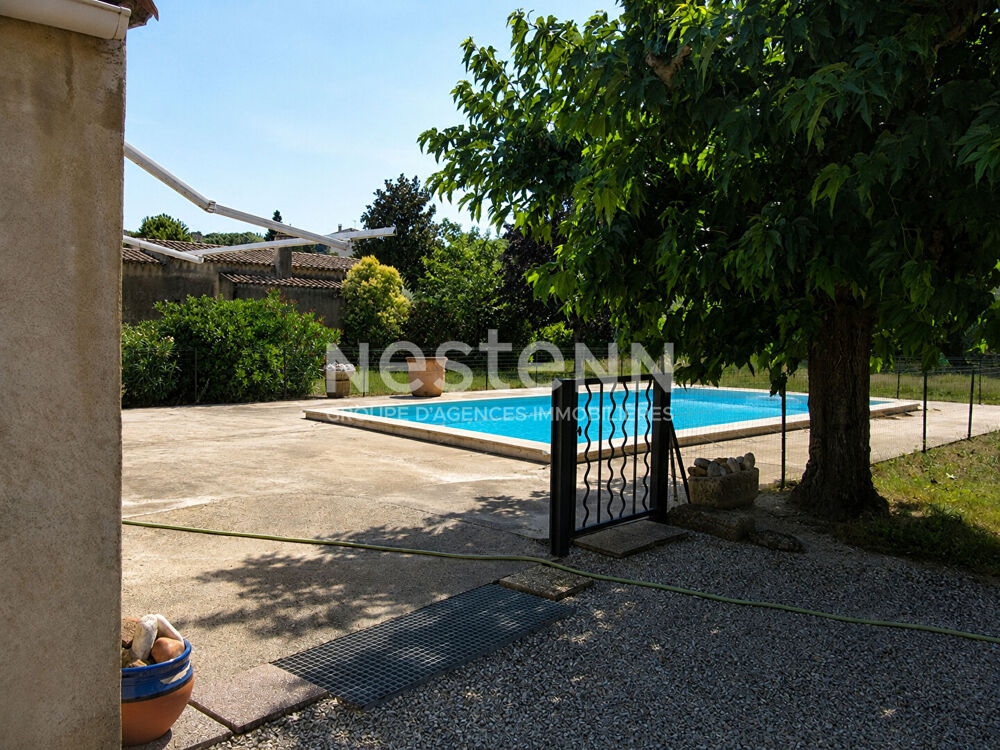Vente Maison Maison poutre et pierre à Sauveterre sur une parcelle de terrain de 1850 m2 avec garage et piscine Sauveterre