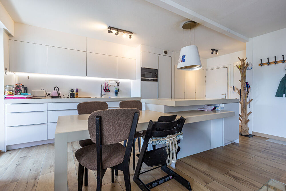 AGENCE IMMOBILIERE LAFORET - EXCLUSIVITE - "BONSAÏ" - ANNECY - APPARTEMENT T4 de 73.49m² - BALCON/LOGGIA 10m2 - CAVE - PARKING D