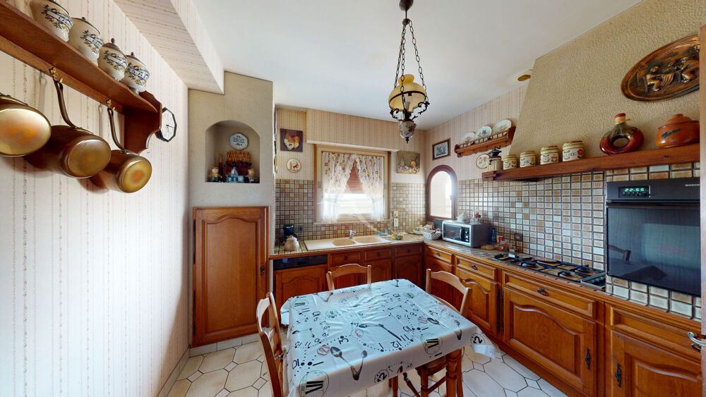 Vente Maison GRANDE MAISON 6/7 CHAMBRES ET DEPENDANCES A CISSE Cisse