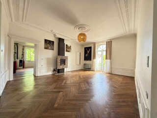  Appartement à vendre 5 pièces 153 m²