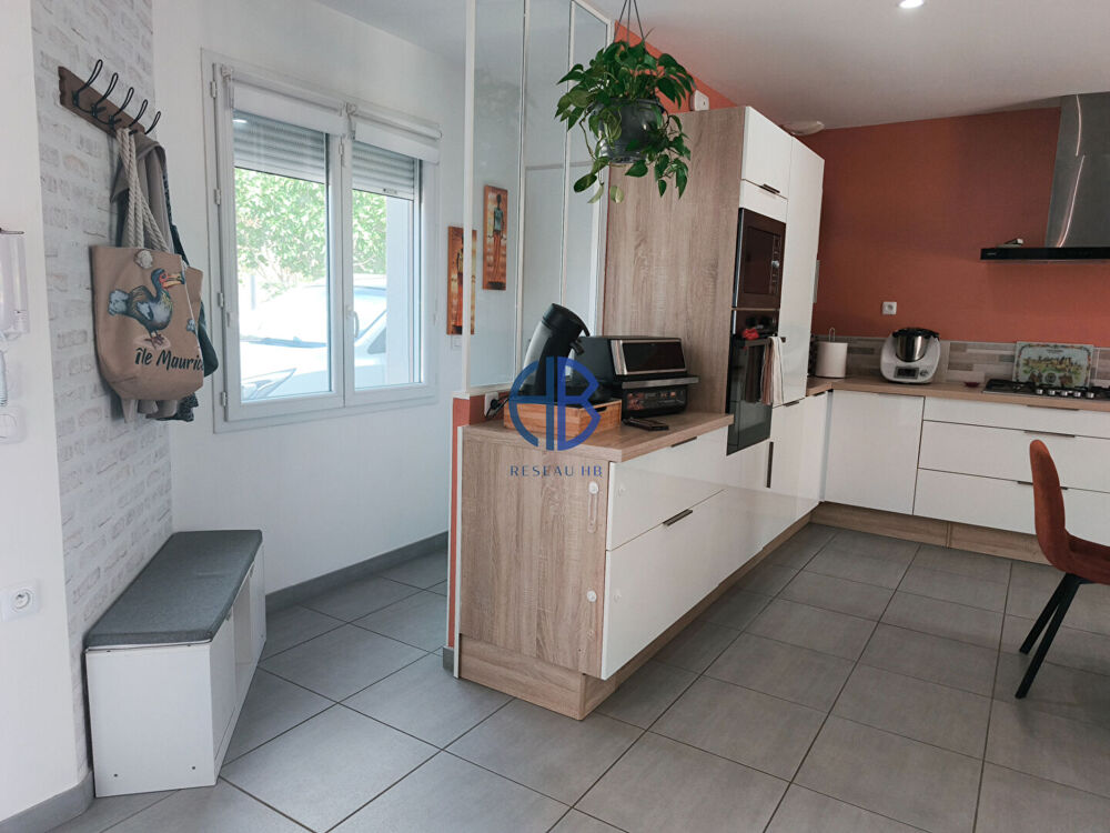 Vente Maison Plain pied récent avec garage complètement clos Sermerieu