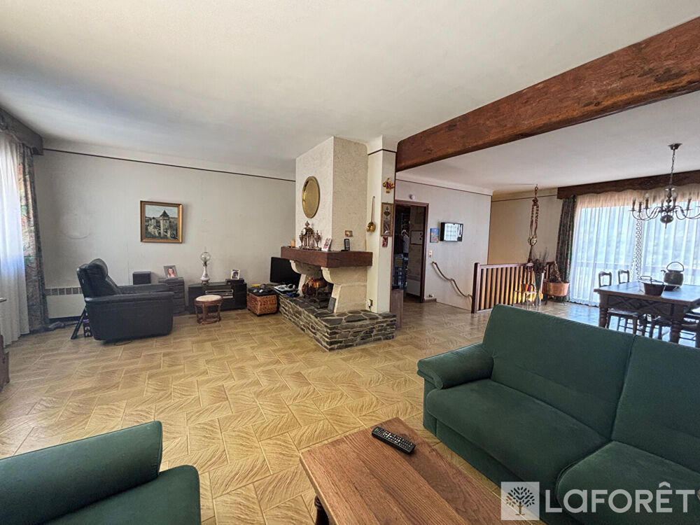 Vente Maison Maison Codalet 4 pièce(s) 133 m² Codalet