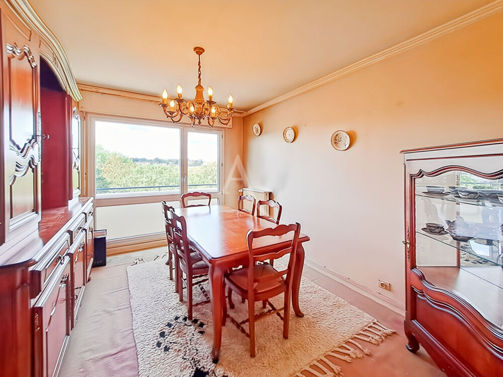 Appartement Arpajon 4 pièces, 3 chambres, 85m², 1 BOX, Terrasse et Balcon !