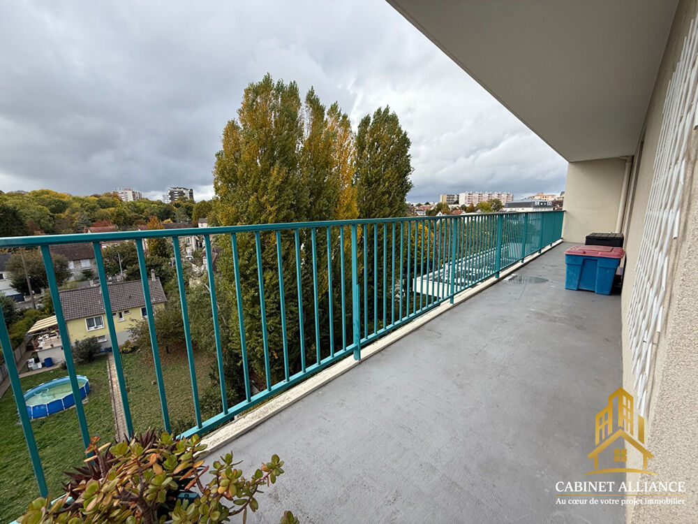 Vente Appartement À vendre : Appartement spacieux de 6 pièces à Melun Melun