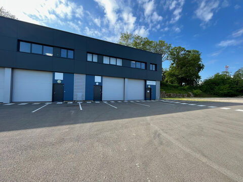   Local d'activité Besançon 100 m2 et multiple possible. 