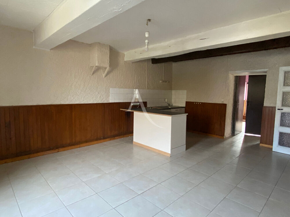 Location Appartement Loue Attignat T3 indépendant dans maison avec cour privative Attignat