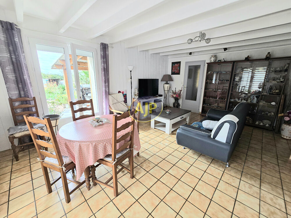 Vente Maison MASSERAC - 5 pièce(s) , 3 chs, dépendances, jardin.. Masserac