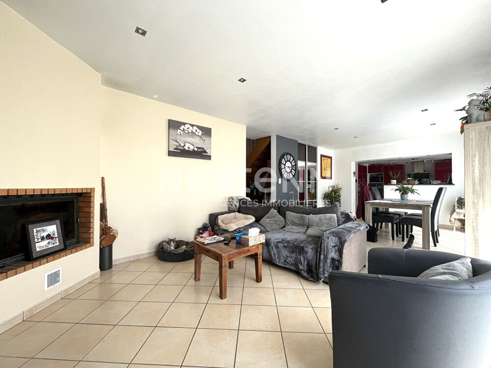 Maison à vendre - Saint Guyomard - 116 m² - 4 chambres - 1000 m² de terrain.