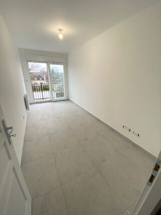  Appartement à louer 3 pièces 53 m²