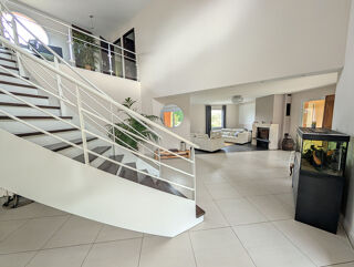  Maison � vendre 6 pi�ces 250 m�