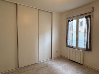  Appartement à louer 2 pièces 50 m²