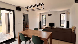  Maison à louer 6 pièces 121 m²