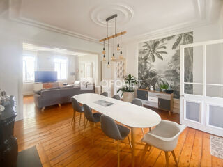  Maison � vendre 8 pi�ces 325 m�