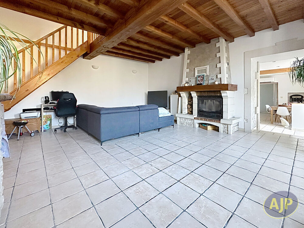 Maison Echebrune 5 pièce(s) 116 m2