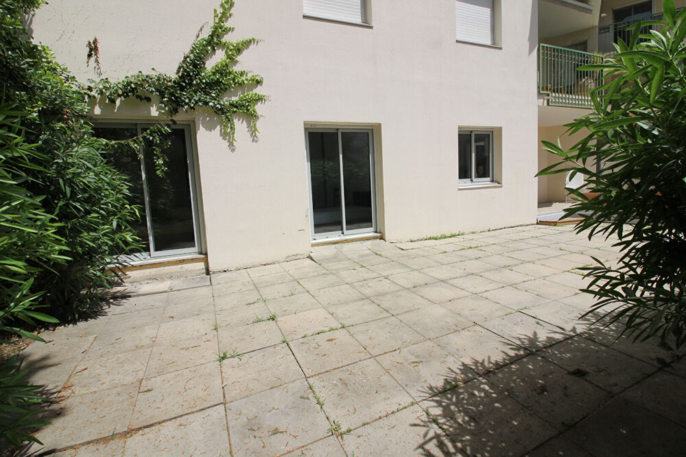Location Appartement NIMES/CENTRE SAINT-BAUDILE - APPARTEMENT T3 DE 82M2 AVEC TERRASSE, GARAGE ET CAVE Nimes