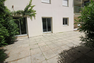  Appartement à louer 3 pièces 83 m²