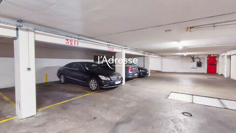  Parking / Garage � louer 