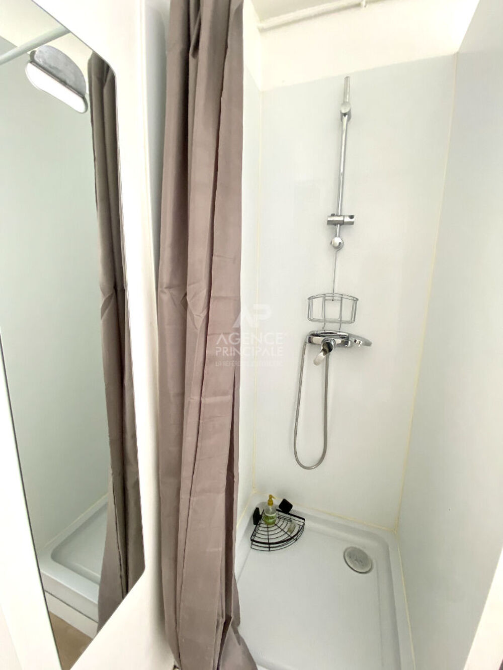 Location Appartement Studette de 10 m²- quartier Alsace Saint germain en laye